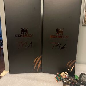Tyla Stanley NIB 40oz